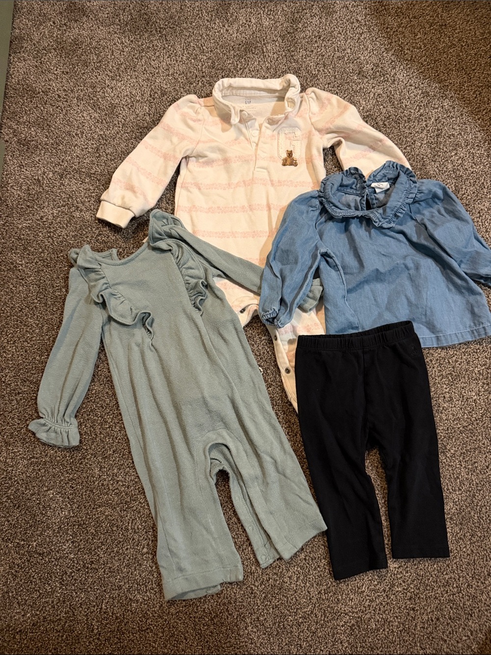 Gap baby girl 6-12 month bundle